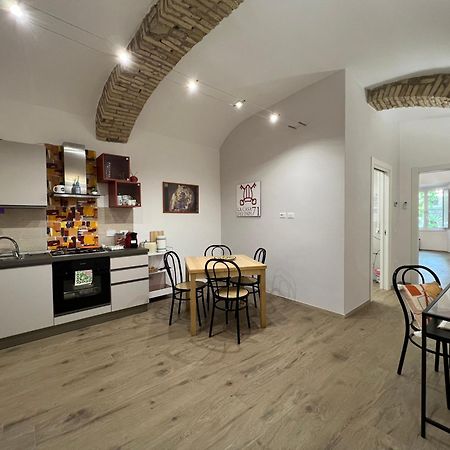 La Casa Dei Papi 71 Roma Exterior foto